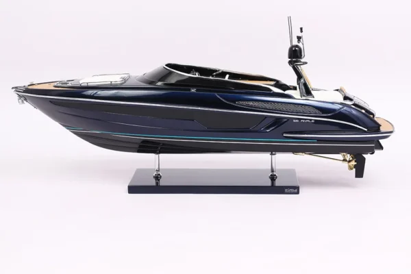 Riva Rivale 56′ ( Blue Sera) – Bild 5