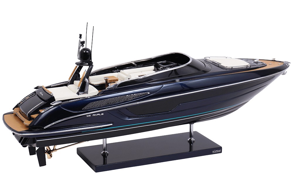 Riva Rivale 56′ ( Blue Sera)