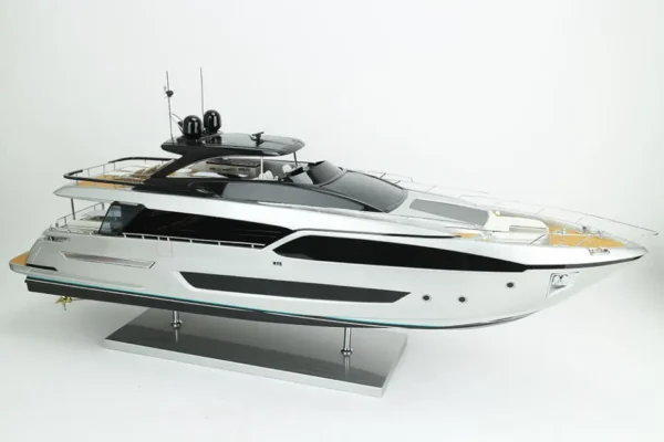 Riva Argo 90′ Regal Silver – Bild 3