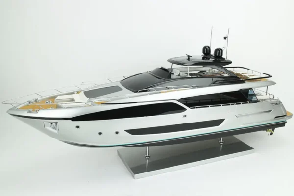 Riva Argo 90′ Regal Silver – Bild 4