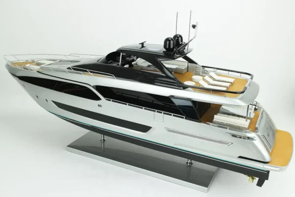 Riva Argo 90′ Regal Silver – Bild 5