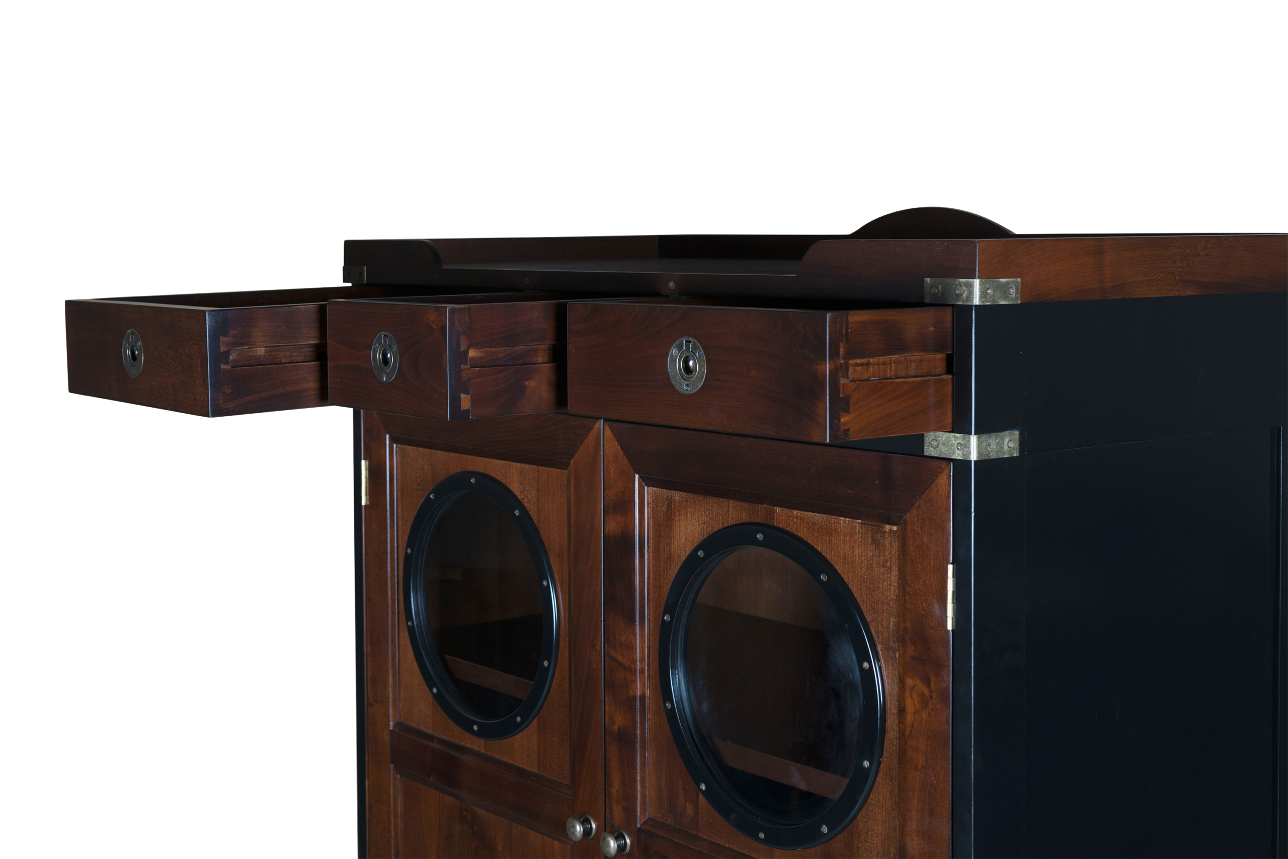 Bullaugen-Schrank – Bild 4